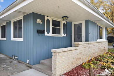 W180N8502 Pineview Court