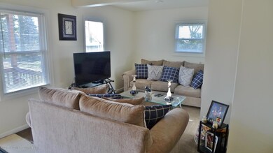 520 W Holmes Rd, Lansing, MI 48910 - photo 5