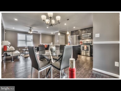 817 Nottingham Rd, Baltimore, MD 21229 - photo 6