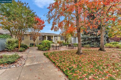 1216 Fairlawn Ct unit 8, Walnut Creek, CA 94595 - photo 4