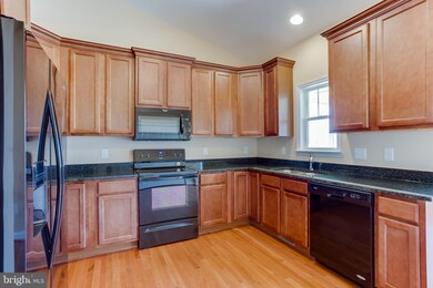 181 Stratford Dr, Colonial Beach, VA 22443 - photo 2