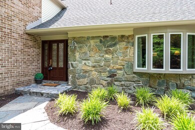 9107 Streamview Ln, Vienna, VA 22182 - photo 2