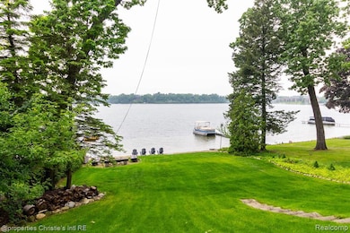 1700 Hamilton Dr, Bloomfield Hills, MI 48302 - photo 2