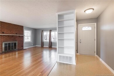 2606 E Robin Rd, New Albany, IN 47150 - photo 6