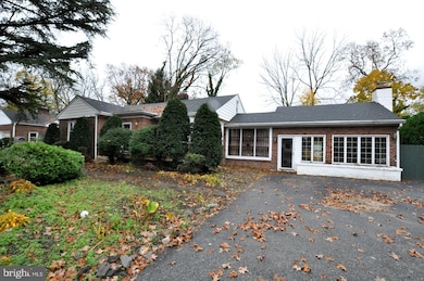 512 Weeks Ave, Riverside, NJ 08075 - photo 4
