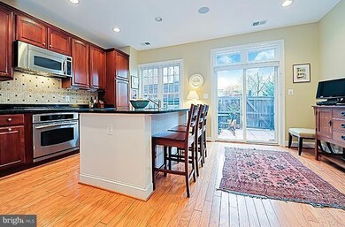 908 Slaters Ln unit 11, Alexandria, VA 22314 - photo 7