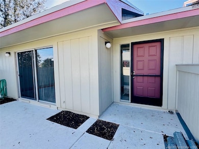 3912 NW Cinnamon Tree Cir, Jensen Beach, FL 34957 - photo 4