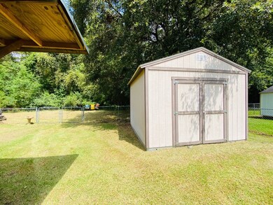 2404 Hickory St, Picayune, MS 39466 - photo 5