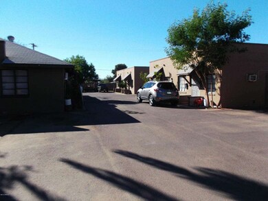 1649 E Oak St, Phoenix, AZ 85006 - photo 2