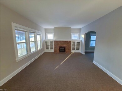 3433 Altamont Rd unit UP, Cleveland, OH 44118 - photo 2