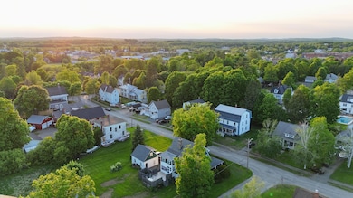 08 - Home and Neighborhood