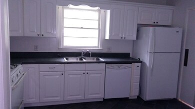 Eat In Kitchen