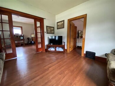 1119 4th St, Clay Center, KS 67432 - photo 5