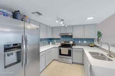 3841 W Ivanhoe St-17