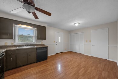 626 Bay Ln, Clarksville, TN 37042 - photo 7