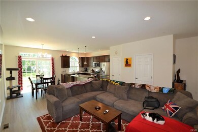 2127 Huntington Ln, Easton, PA 18040 - photo 7