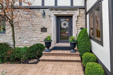 2145 Tremont 011