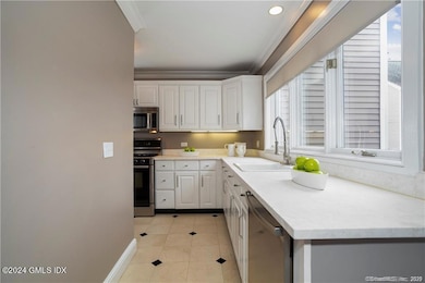 453 E Putnam Ave unit 4E, Cos Cob, CT 06807 - photo 7