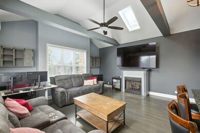 749 S Claremont Ave unit 4, Chicago, IL 60612 - photo 4