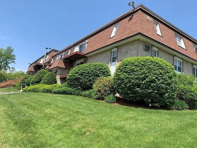 18 Williamsburg Ct unit 23, Shrewsbury, MA 01545 - photo 5