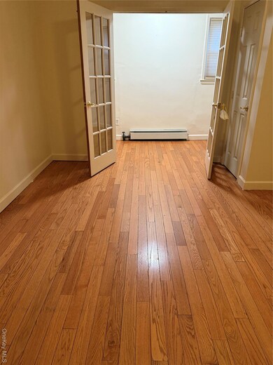 76 E Argyle St, Valley Stream, NY 11580 - photo 2