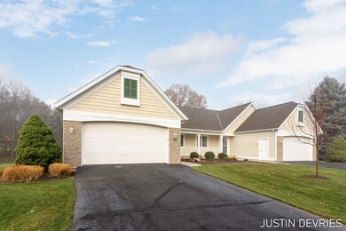 340_timberlake_dr_w_0002
