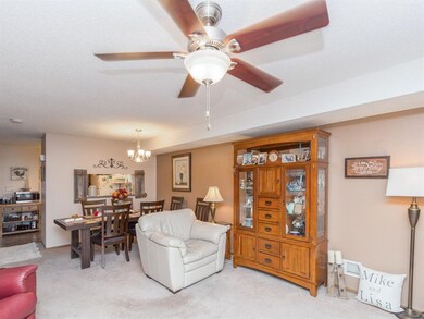 1200 Daleview Dr unit 2, Marion, IA 52302 - photo 6