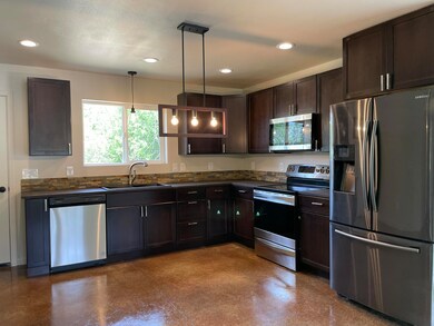 656 Pleasant Valley Rd, Merlin, OR 97532 - photo 6