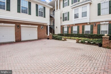 25272 Riffleford Square unit 101, Chantilly, VA 20152 - photo 3