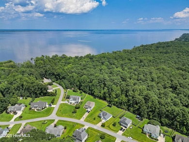 303 Calico Dr, New Bern, NC 28560 - photo 2