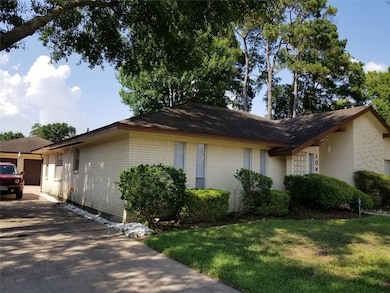 1042 Creekmont Dr, Houston, TX 77091 - photo 3