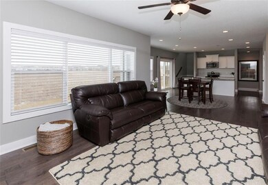 9640 Marnewood Dr, Johnston, IA 50131 - photo 6