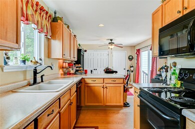 826 Waler Dr, Lake Saint Louis, MO 63367 - photo 6