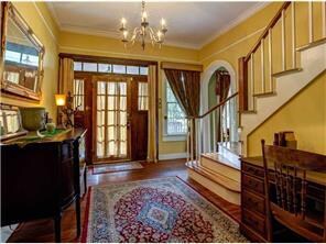 Foyer.