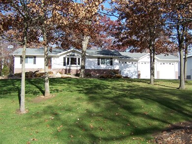 4200 Schneider Dr, Oregon, WI 53575 - photo 5