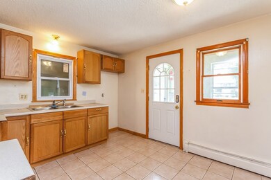 7 Bow St, Manchester, NH 03103 - photo 4