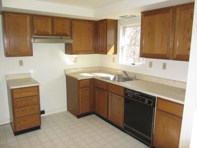 42 Laurel Rd, Spring Brook Township, PA 18444 - photo 2