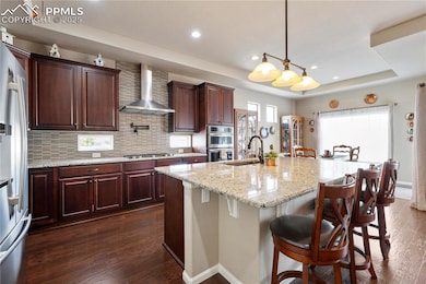 Gourmet kithen will all appliances included!