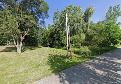 410 Grove St S, Stanton, MI 48888 - photo 2