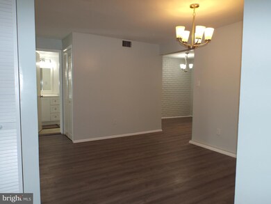 3311 Huntley Square Dr unit T2, Temple Hills, MD 20748 - photo 5