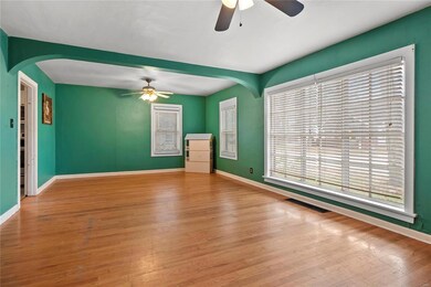 108 W Apple St, Freeburg, IL 62243 - photo 7