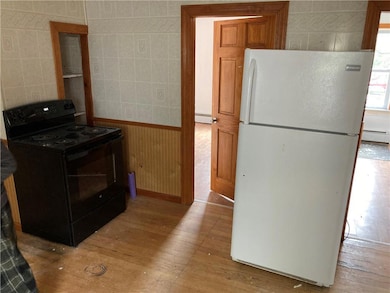 131 E School St, Woonsocket, RI 02895 - photo 6