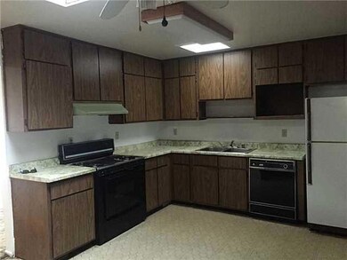 8234 Loma Terrace Rd, El Paso, TX 79907 - photo 7