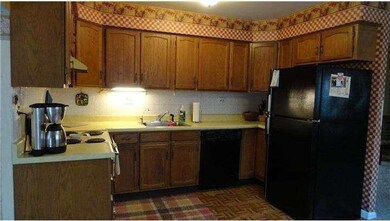 150 Zimmerman Ln, Langhorne, PA 19047 - photo 2