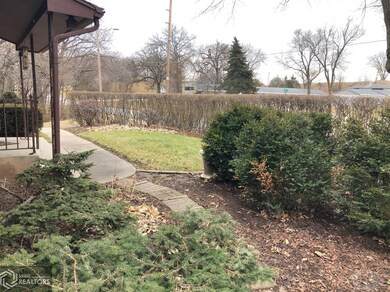 2522 Highway F 48 W, Newton, IA 50208 - photo 4