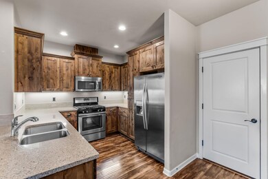 2024_04_16_20815_boulderfield_ave-6