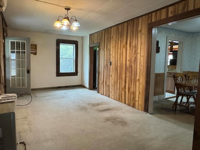 39 Guinea Rd, Biddeford, ME 04005