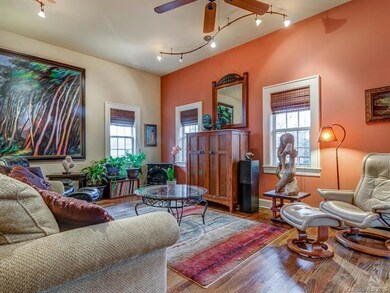 High ceilings, Rich colors and Light!