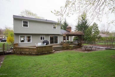 2213 Woodcliff Ave SE Grand-large-005-35