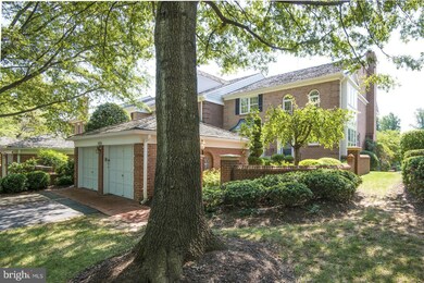 9406 Turnberry Dr, Potomac, MD 20854 - photo 4